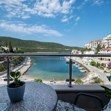 Divna Apartment