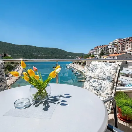 Divna Apartment *